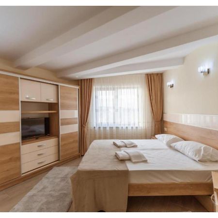 Luxury Apartment Piteşti Extérieur photo