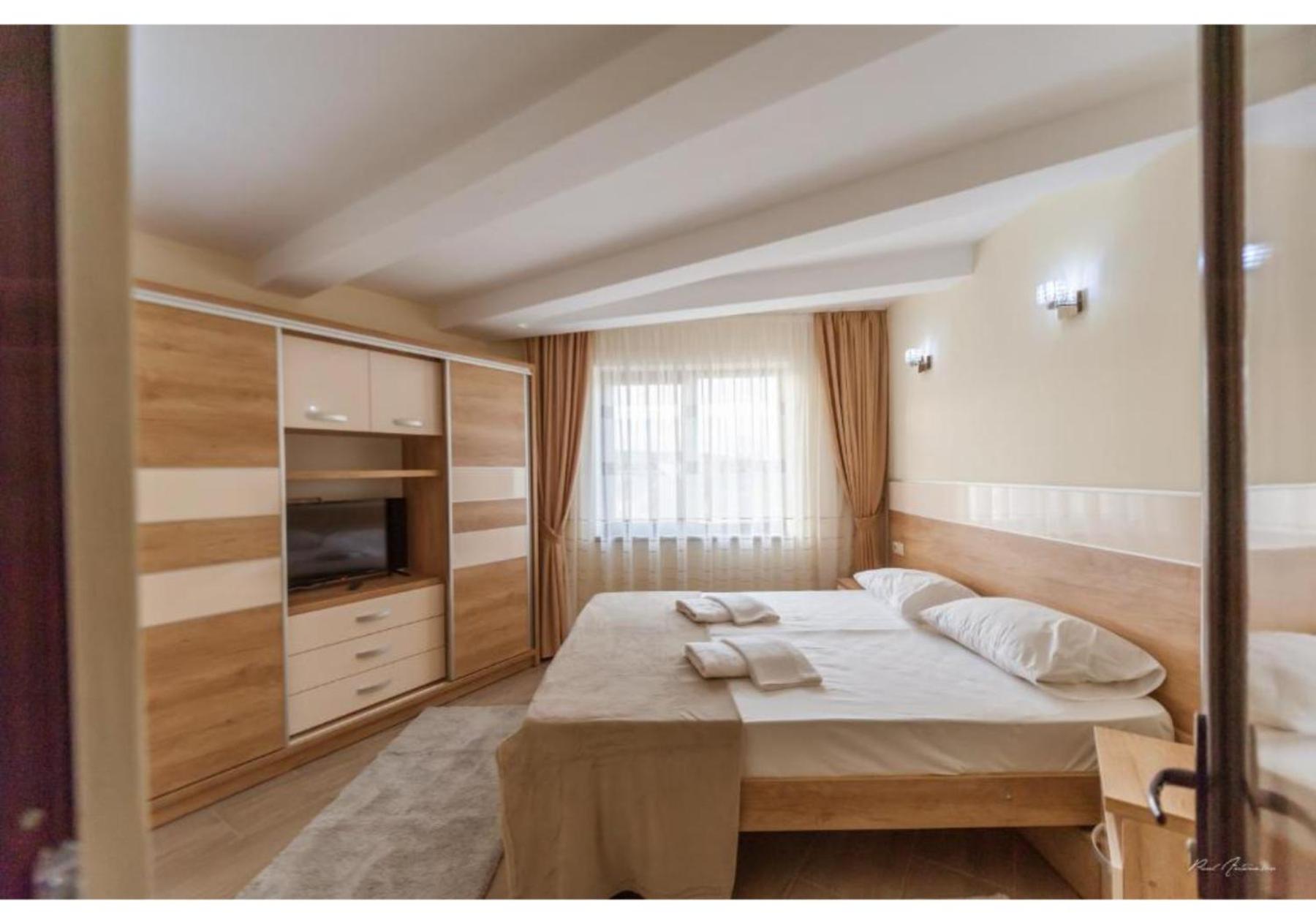 Luxury Apartment Piteşti Extérieur photo
