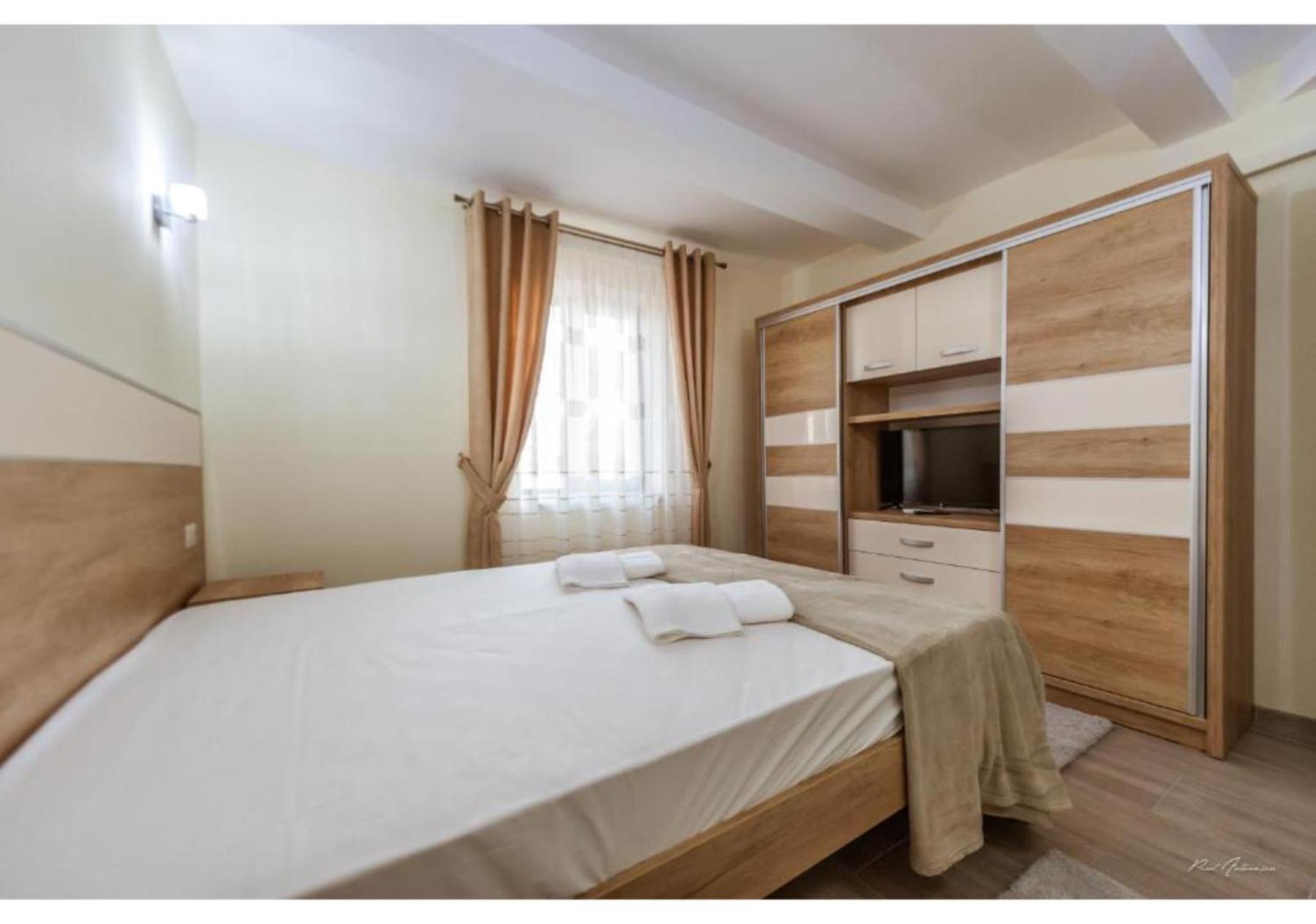 Luxury Apartment Piteşti Extérieur photo
